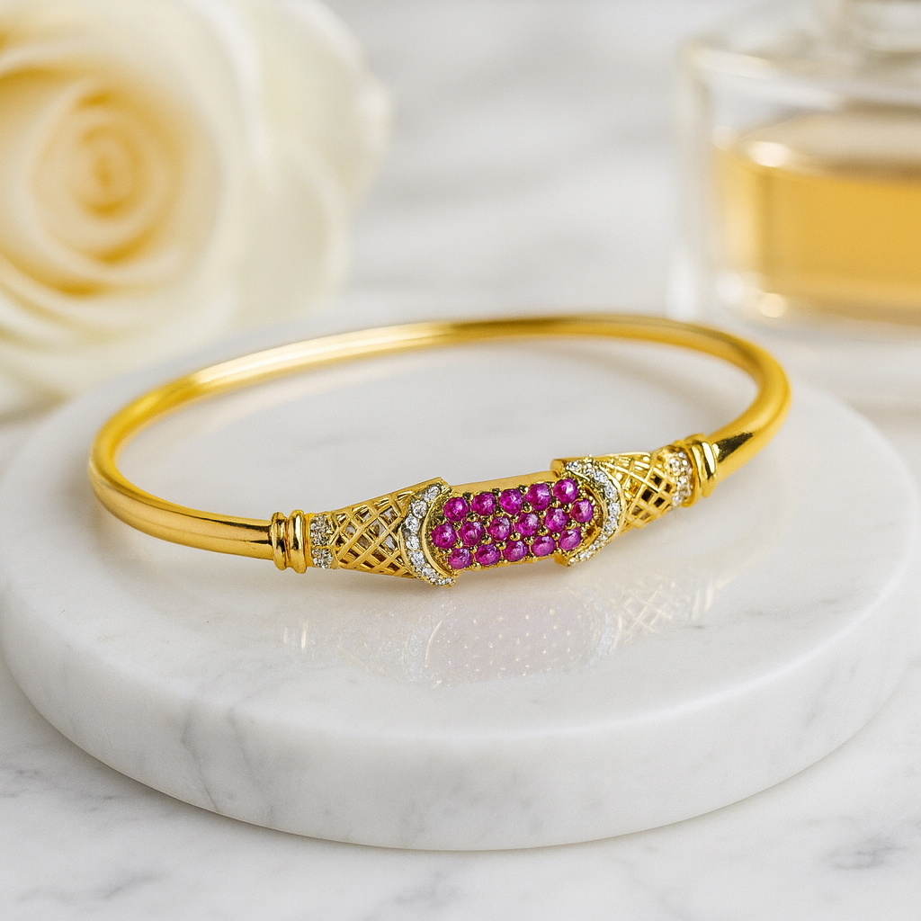 Crimson Majesty Gold Bracelet