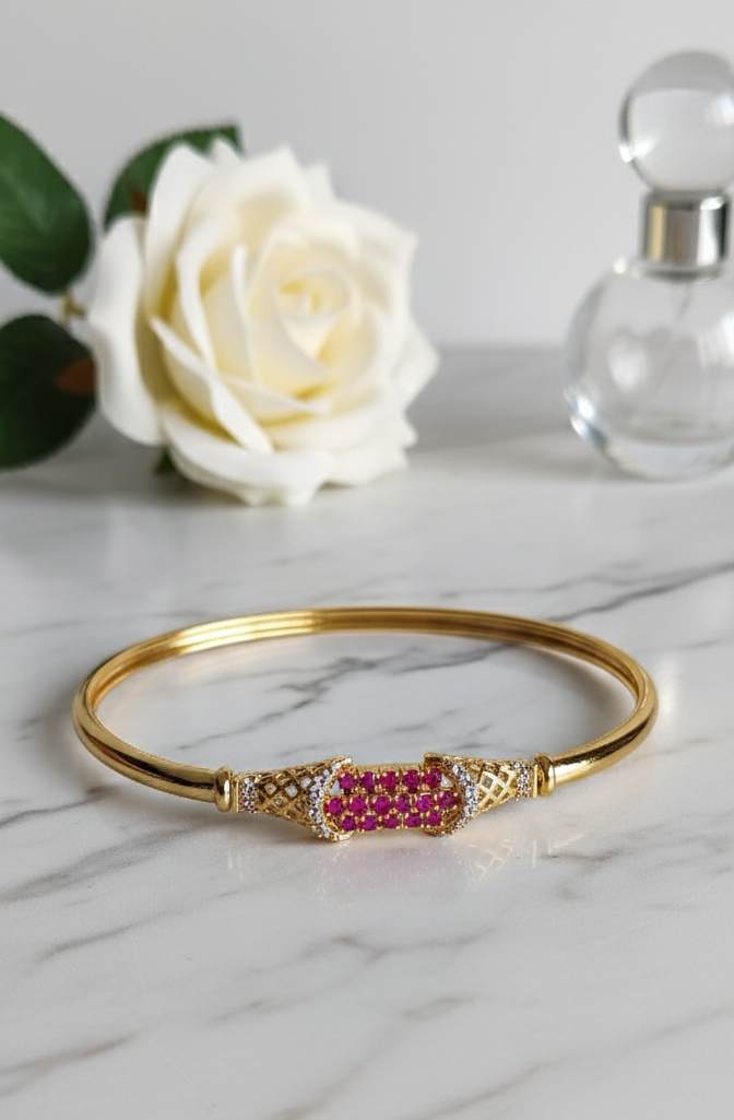 Crimson Majesty Gold Bracelet