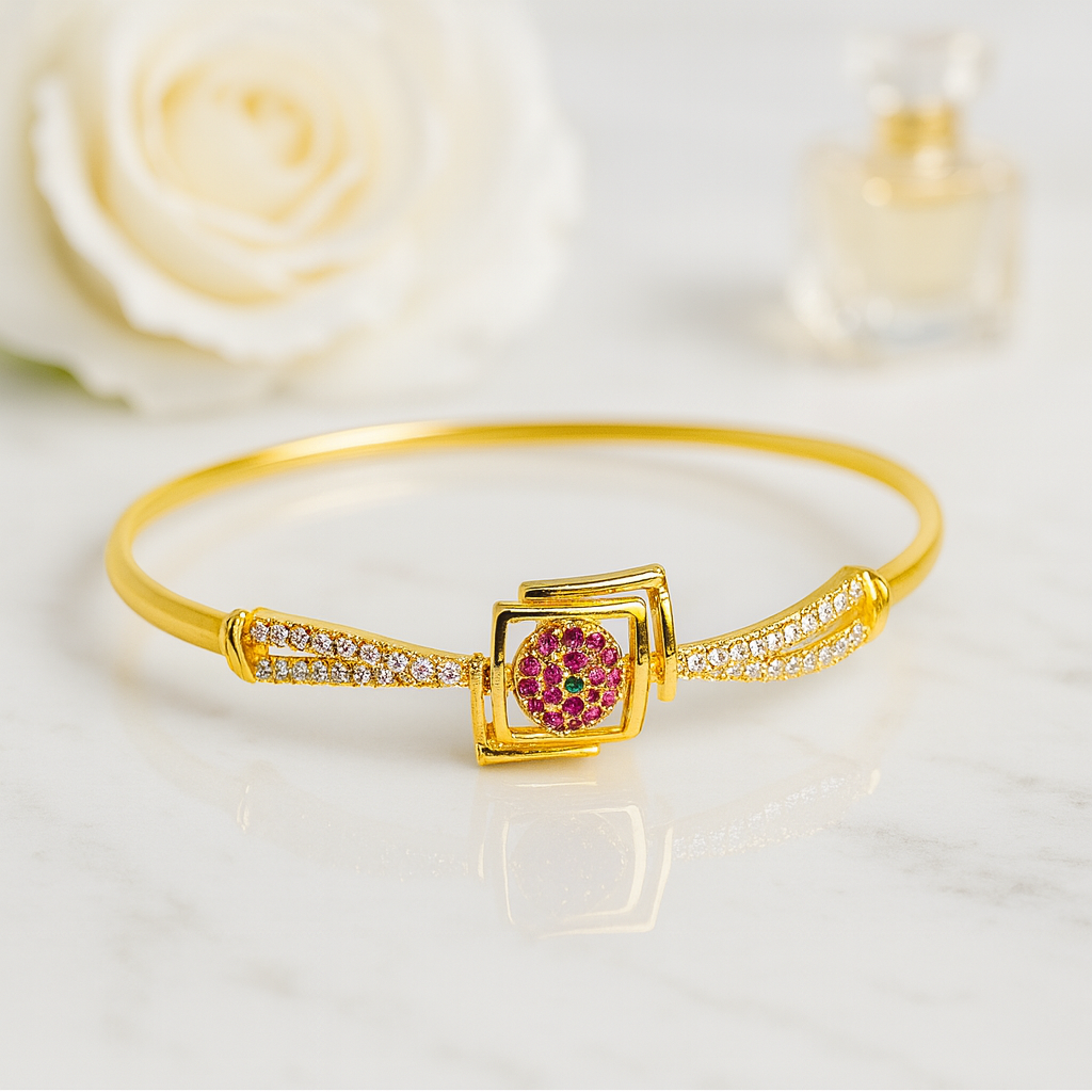 Royal Radiance Gold Bracelet