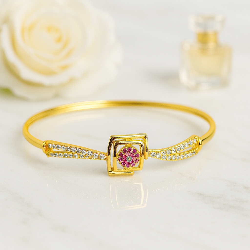 Royal Radiance Gold Bracelet