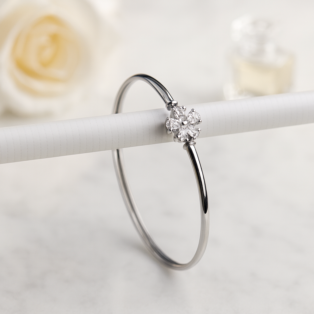 Silver Bloom Clover Bracelet