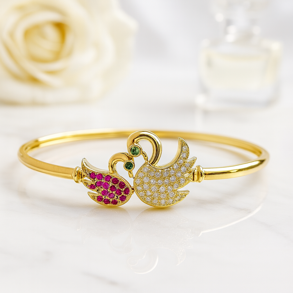 Golden Love Swan Bracelet