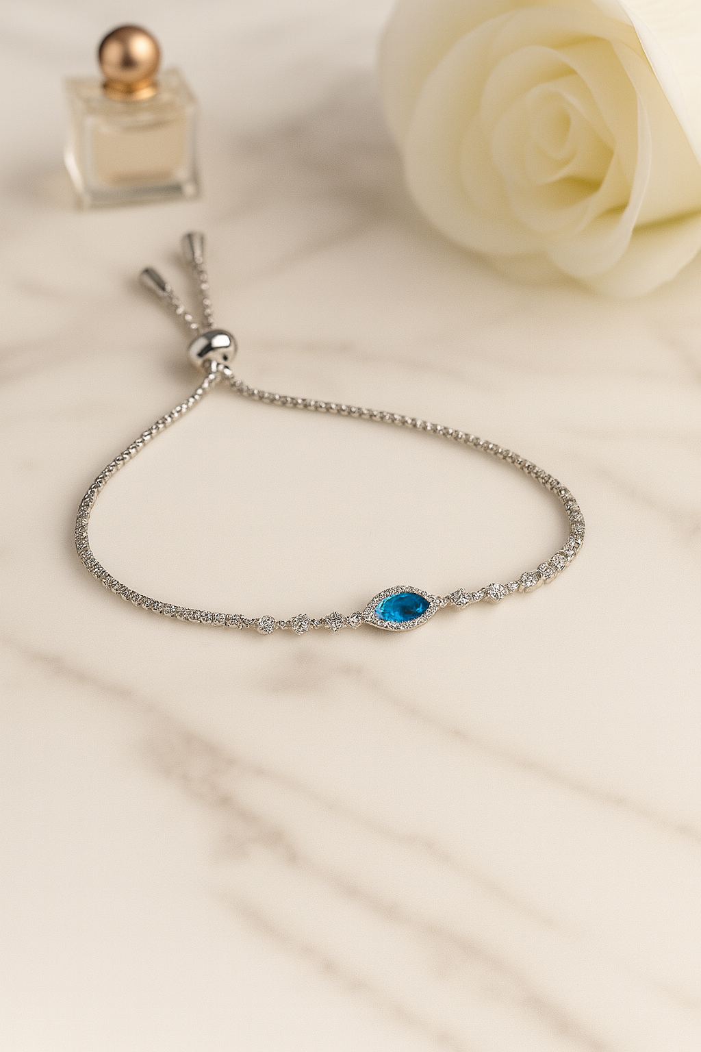 Blue Radiance Bracelet – Silver with Sapphire-Cut Stone