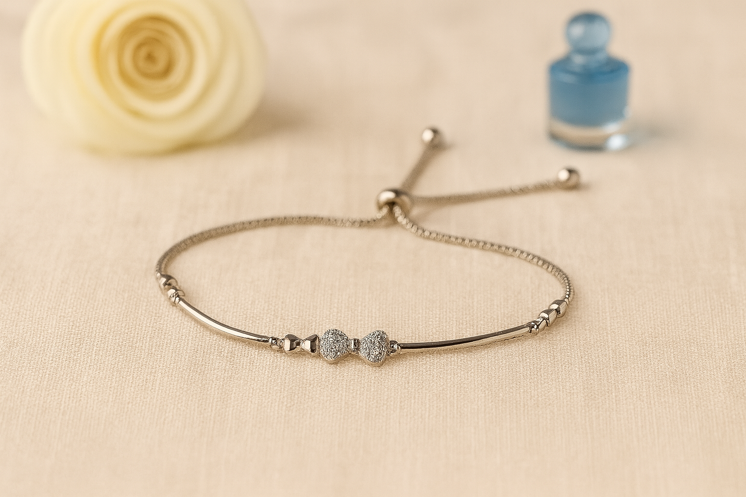 Bow Charm Bracelet – Silver Elegance with Sparkling Bow