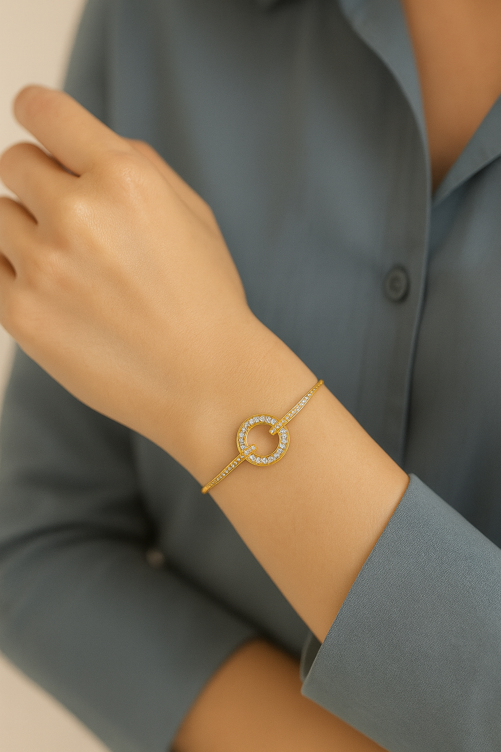 Circle Radiance Bracelet – Rose Gold-Plated with Crystal Ring Motif