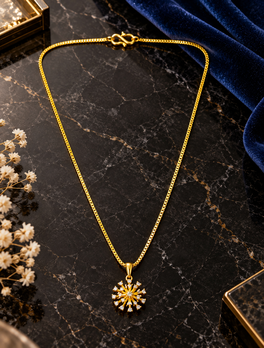 Circular Sparkling Stone Pendant in a gold plated chain